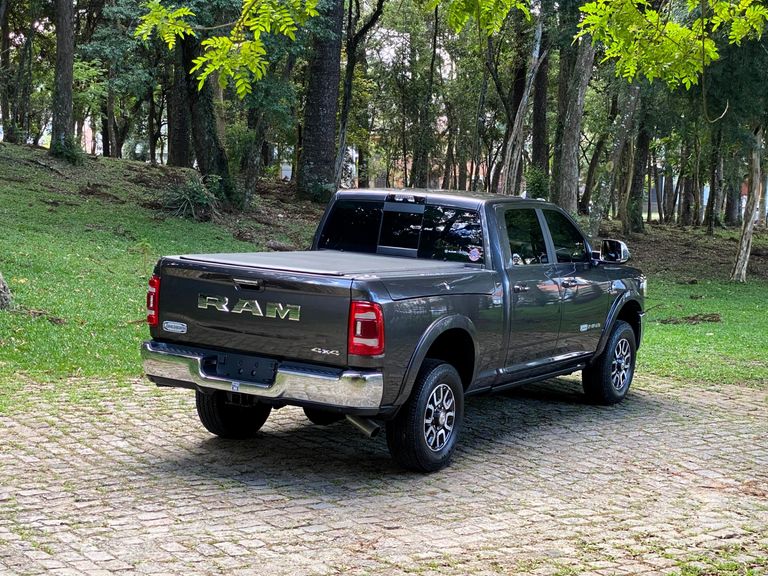 RAM 3500 LARAM. LONGHORN 6.7 TB CD 4x4 Die.