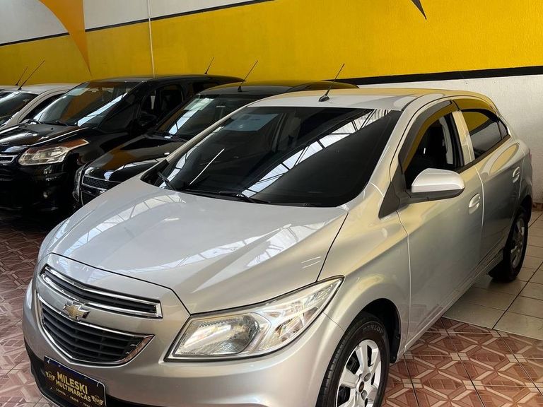Chevrolet ONIX HATCH LS 1.0 8V FlexPower 5p Mec.