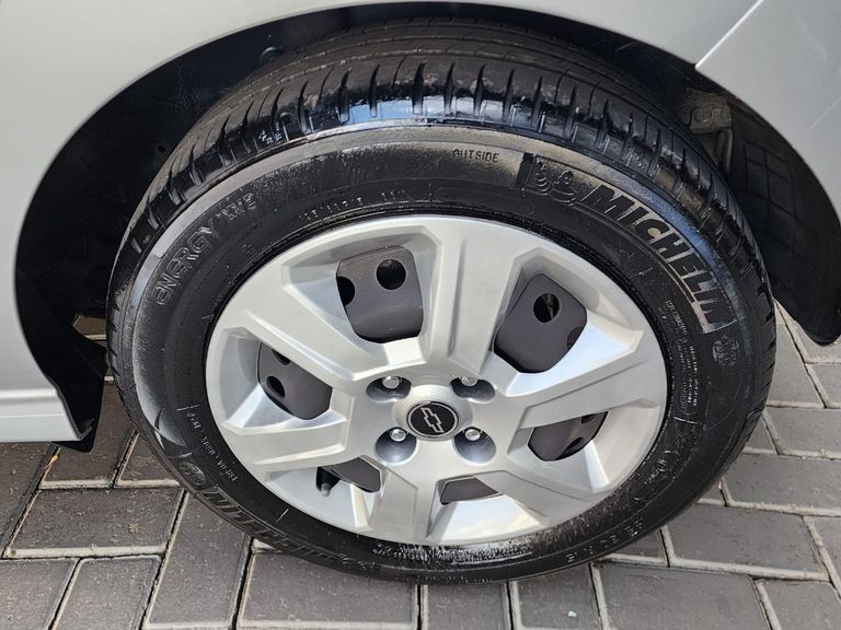 Chevrolet ONIX HATCH LT 1.4 8V FlexPower 5p Mec.