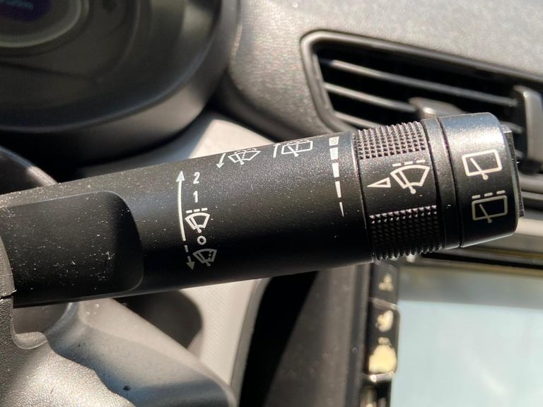 Chevrolet ONIX HATCH LS 1.0 8V FlexPower 5p Mec.