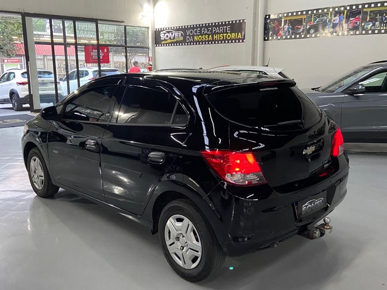 Chevrolet ONIX HATCH LS 1.0 8V FlexPower 5p Mec.