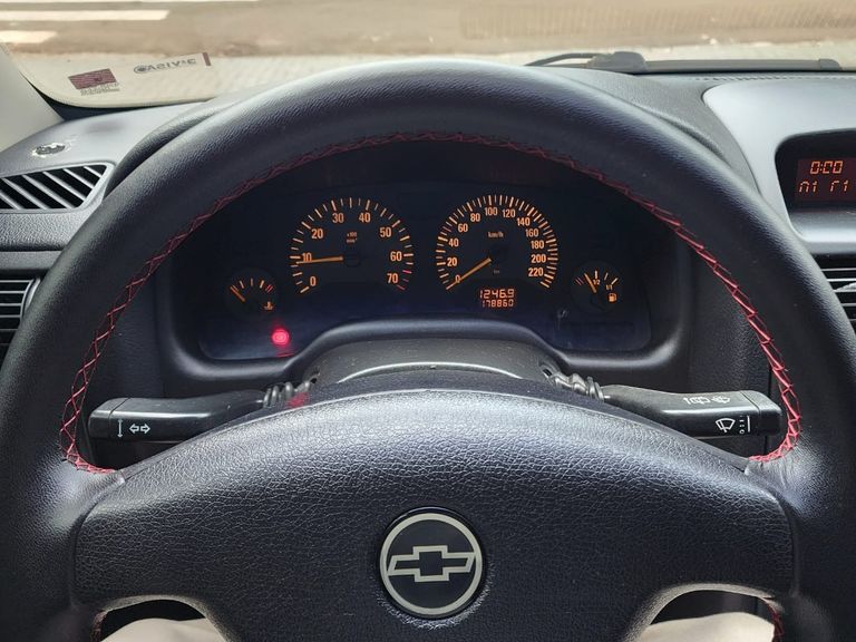 Chevrolet Astra Advantage 2.0 MPFI 8V FlexPower 5p