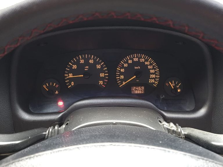 Chevrolet Astra Advantage 2.0 MPFI 8V FlexPower 5p