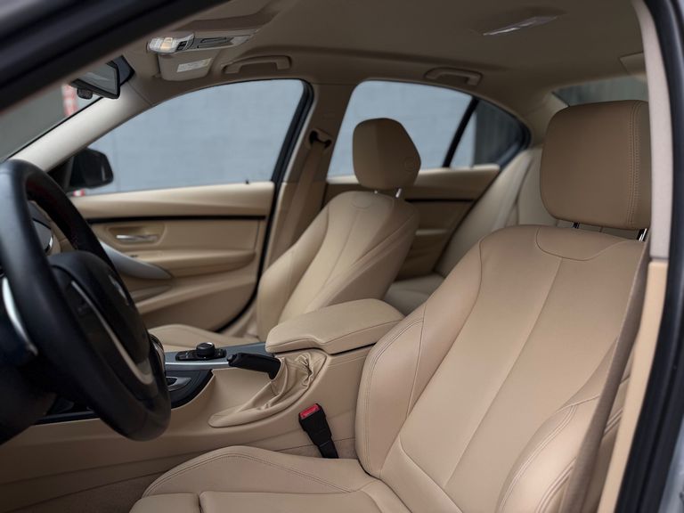 BMW 320iA Modern/Sport TB 2.0/A.Flex/GP 4p