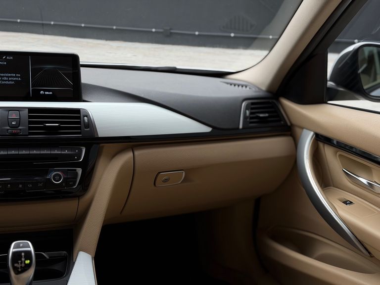 BMW 320iA Modern/Sport TB 2.0/A.Flex/GP 4p