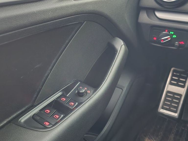Audi A3 Sed.1.8/1.8 Ambit.16V TB FSI S-tronic