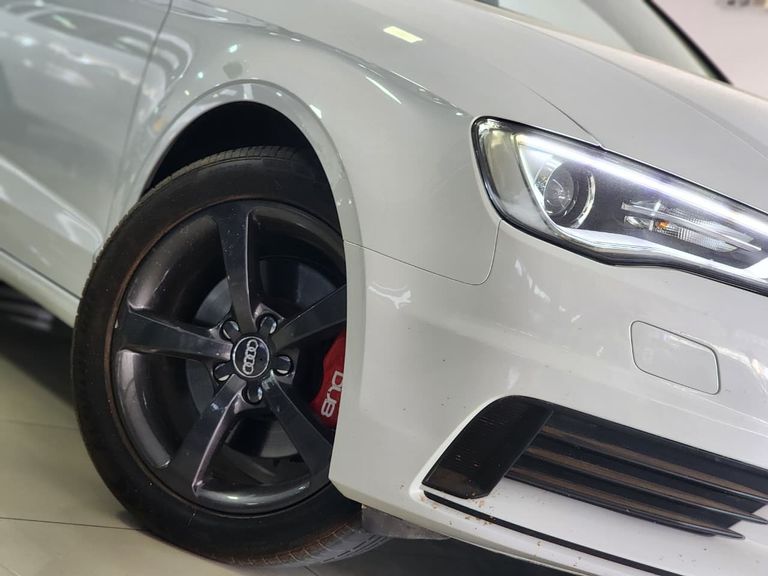 Audi A3 Sed.1.8/1.8 Ambit.16V TB FSI S-tronic