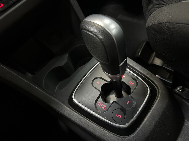 VolksWagen Fox Connect I Motion 1.6 Flex 8V 5p