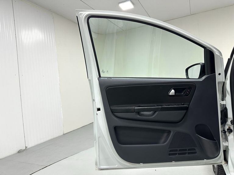 VolksWagen Fox Connect I Motion 1.6 Flex 8V 5p