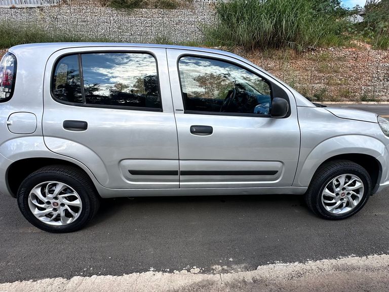 Fiat UNO ATTRACTIVE 1.0 Flex 6V 5p