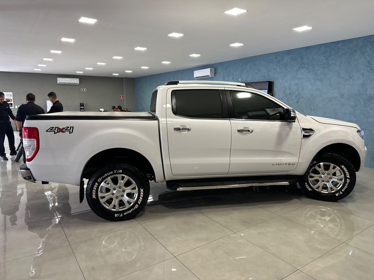 Ford Ranger Limited 3.2 4x4 CD Diesel Aut.