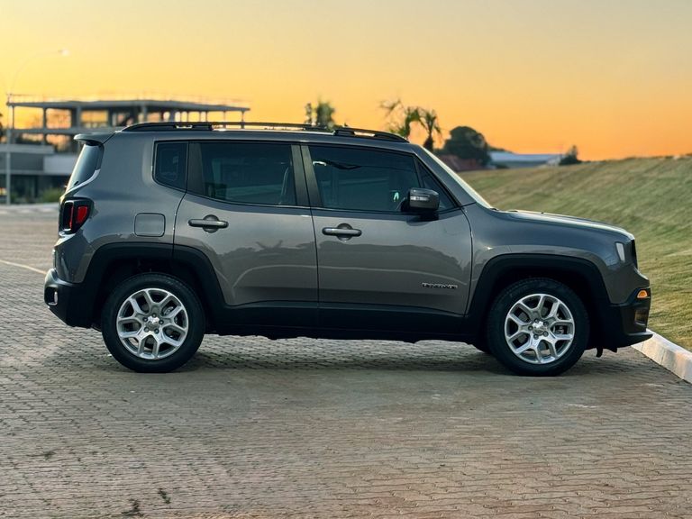 Jeep Renegade Longitude 1.8 4x2 Flex 16V Aut.