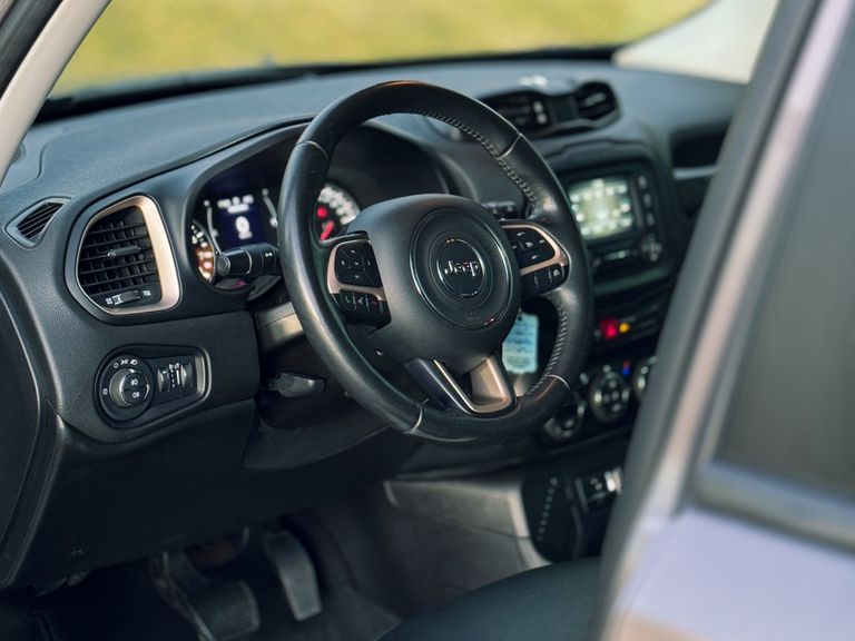 Jeep Renegade Longitude 1.8 4x2 Flex 16V Aut.