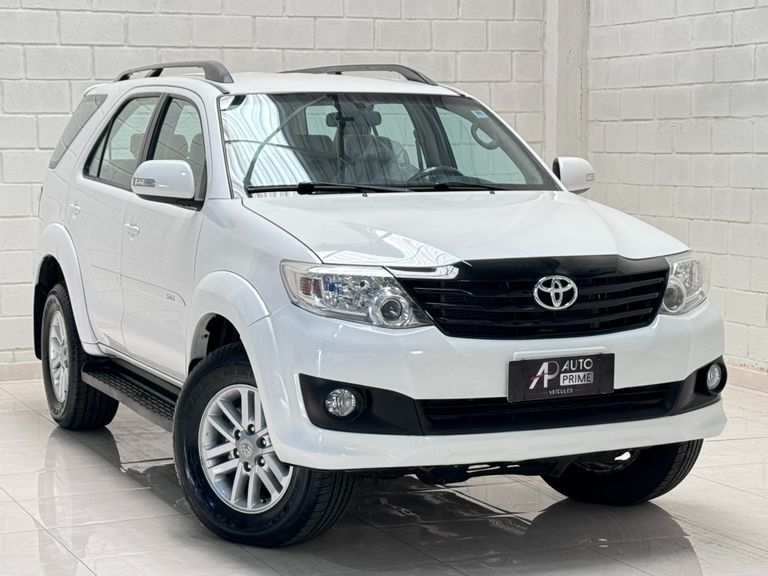 Toyota Hilux SW4 SR 4x2 2.7/2.7 Flex 16V Mec.