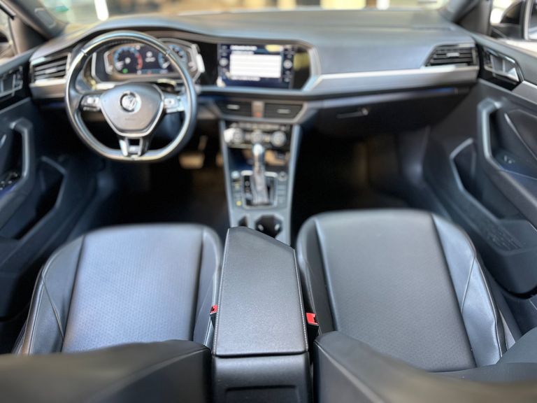 VolksWagen JETTA R-Line 250 TSI 1.4 Flex 16V Aut.