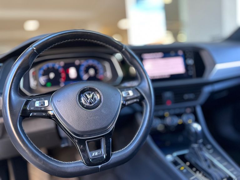 VolksWagen JETTA R-Line 250 TSI 1.4 Flex 16V Aut.
