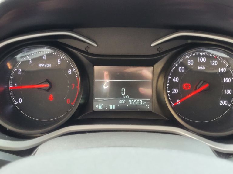 Chevrolet ONIX SEDAN Plus LT 1.0 12V Flex 4p Mec.