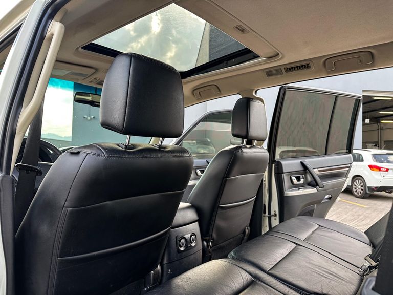 Mitsubishi Pajero HPE Full 3.2 4x4 T.I.Dies. 5p Aut