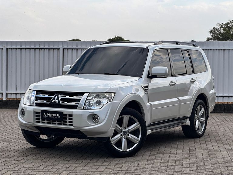 Mitsubishi Pajero HPE Full 3.2 4x4 T.I.Dies. 5p Aut
