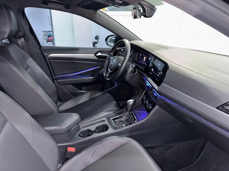 VolksWagen JETTA R-Line 250 TSI 1.4 Flex 16V Aut.