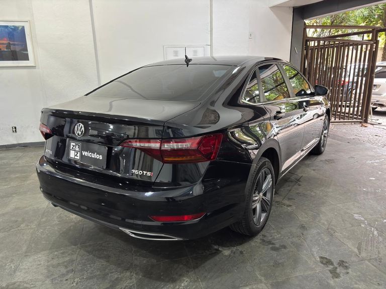 VolksWagen JETTA R-Line 250 TSI 1.4 Flex 16V Aut.
