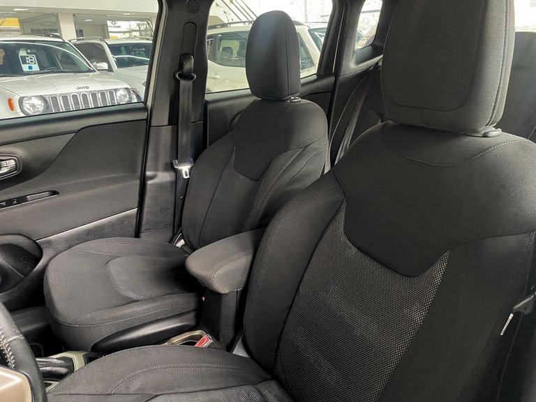 Jeep Renegade Longitude 1.8 4x2 Flex 16V Aut.