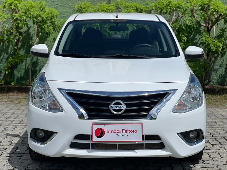 Nissan VERSA UNIQUE 1.6 16V FlexStart 4p Aut.