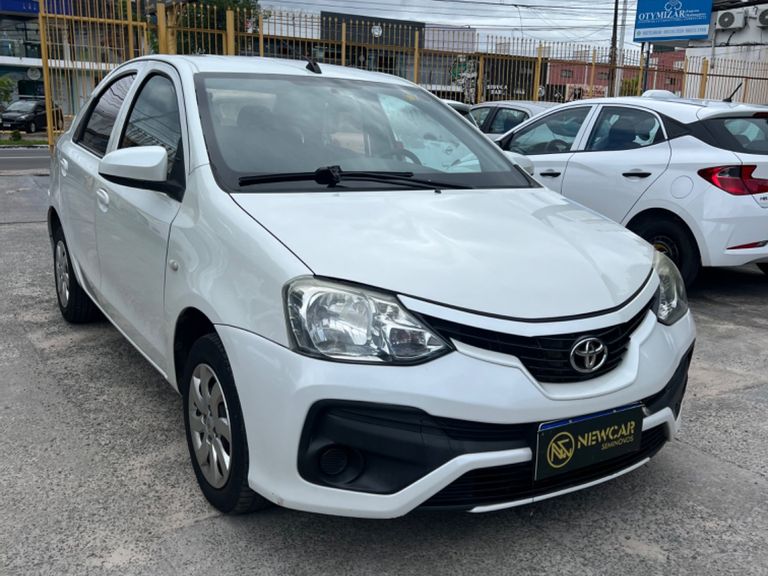 Toyota ETIOS X Sedan 1.5 Flex 16V 4p Mec.