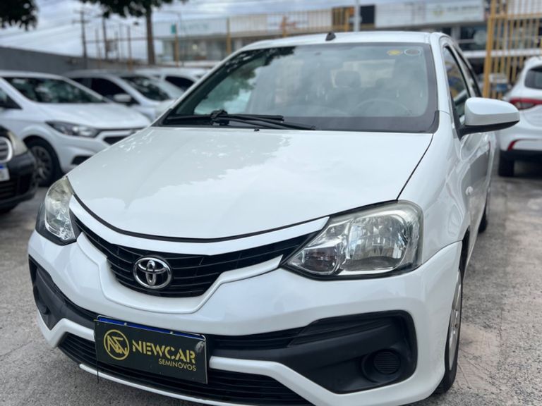 Toyota ETIOS X Sedan 1.5 Flex 16V 4p Mec.