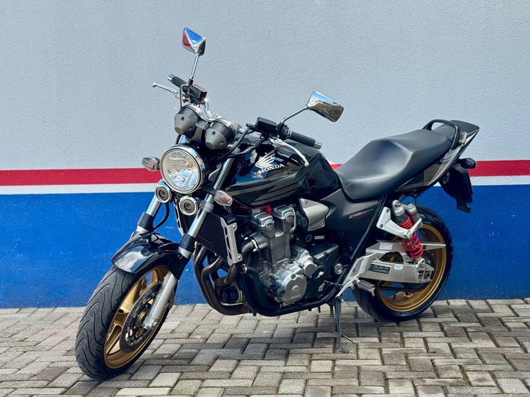 HONDA CB1300 SUPER FOUR