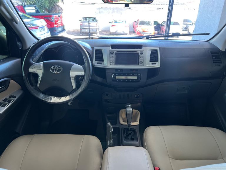 Toyota Hilux CD SRV D4-D 4x4 3.0 TDI Diesel Aut