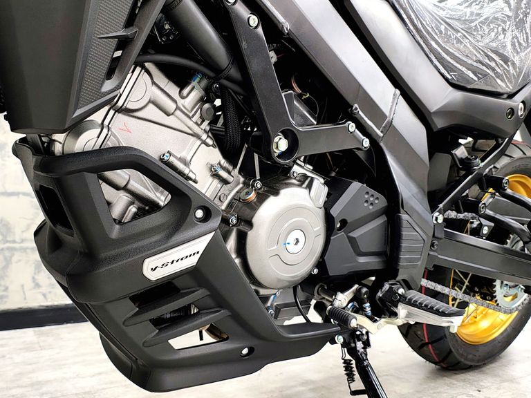 SUZUKI DL 650 XT V-STROM