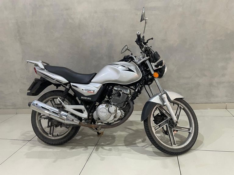 SUZUKI GSR 150i