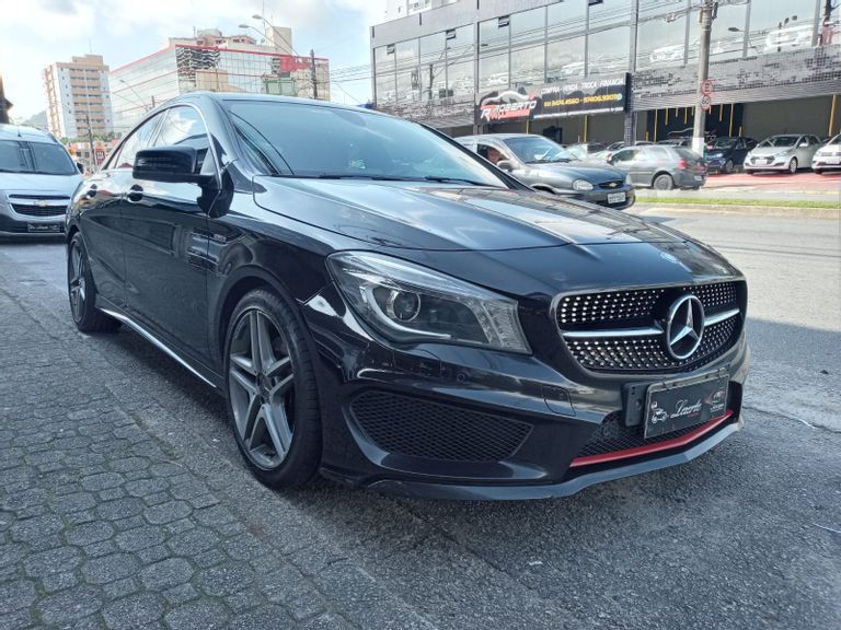 Mercedes CLA-250 Sport 4MATIC 2.0 16V 211cv Aut.