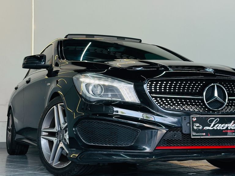 Mercedes CLA-250 Sport 4MATIC 2.0 16V 211cv Aut.