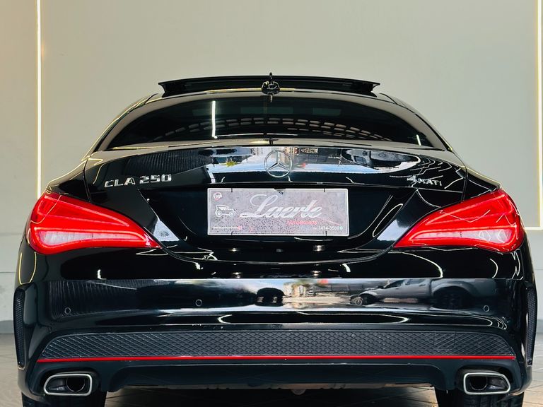 Mercedes CLA-250 Sport 4MATIC 2.0 16V 211cv Aut.