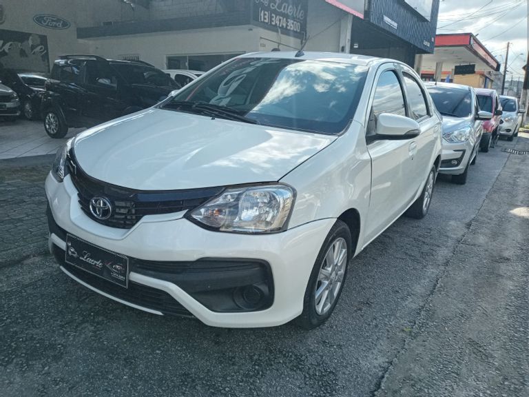 Toyota ETIOS X Plus Sedan 1.5 Flex 16V 4p Aut.