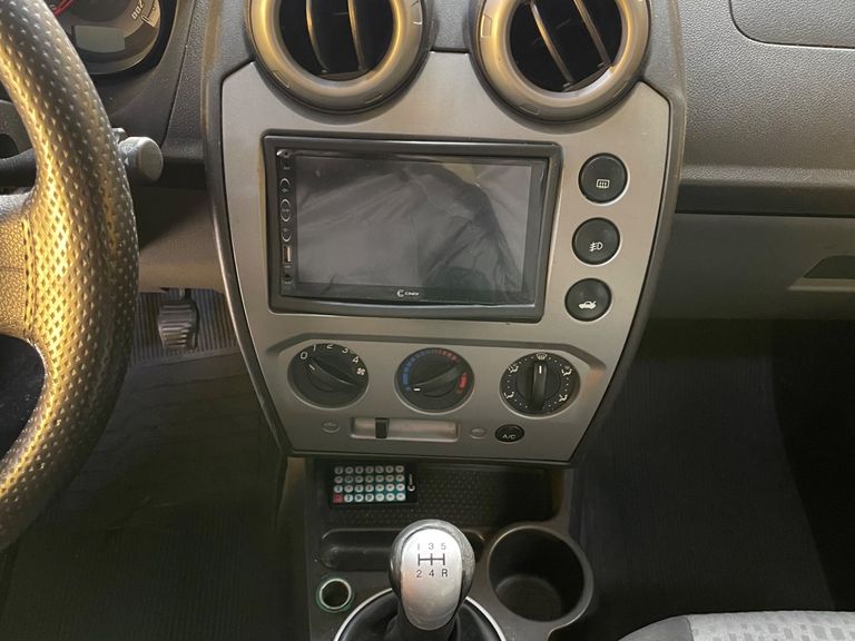 Ford Fiesta Sed. 1.6 8V Flex 4p