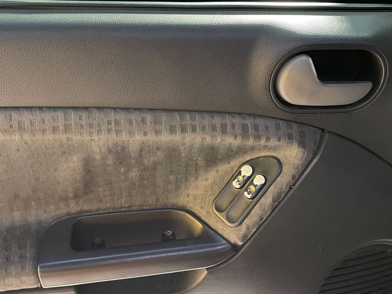 Ford Fiesta Sed. 1.6 8V Flex 4p