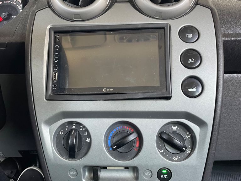 Ford Fiesta Sed. 1.6 8V Flex 4p