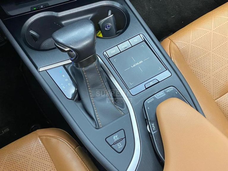 Lexus UX-250h Luxury 2.0 16V Aut.(Hybrid)