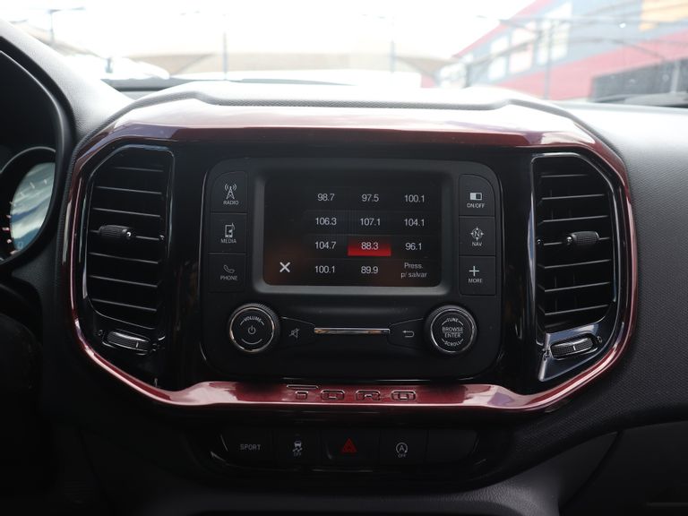 Fiat Toro Freedom 1.8 16V Flex Aut.