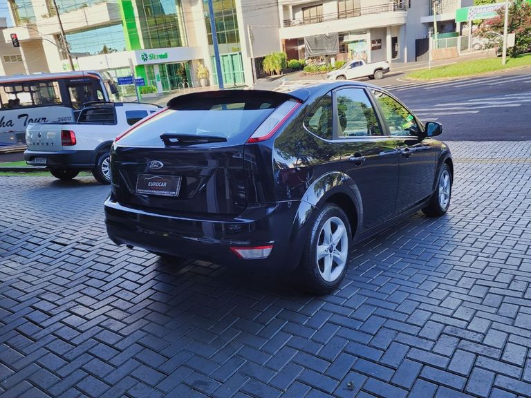 Ford Focus 1.6 S/SE/SE Plus Flex 8V/16V  5p