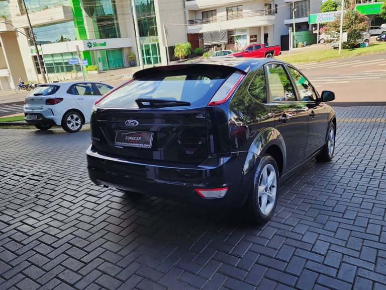 Ford Focus 1.6 S/SE/SE Plus Flex 8V/16V  5p