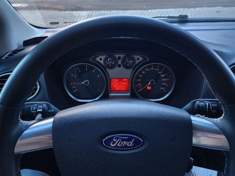 Ford Focus 1.6 S/SE/SE Plus Flex 8V/16V  5p