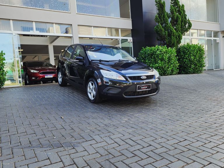 Ford Focus 1.6 S/SE/SE Plus Flex 8V/16V  5p