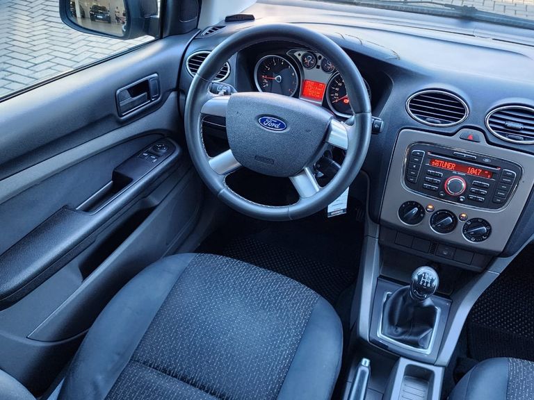 Ford Focus 1.6 S/SE/SE Plus Flex 8V/16V  5p