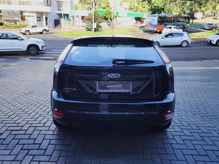 Ford Focus 1.6 S/SE/SE Plus Flex 8V/16V  5p