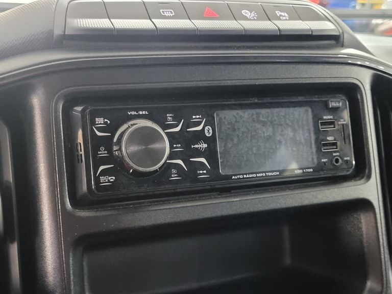 Fiat Strada Freedom 1.3 Flex 8V CD