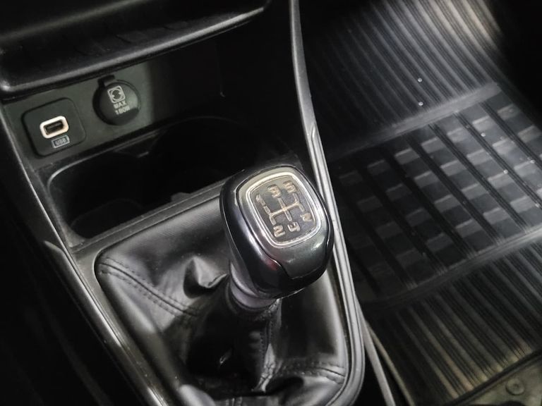 Fiat Strada Freedom 1.3 Flex 8V CD